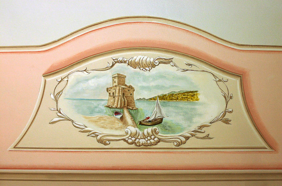 Pannello a lunetta con veduta del castello di Rapallo nell'Ottocento